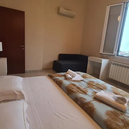 Carso 6 - Homy 5 Terre Apartmán *
