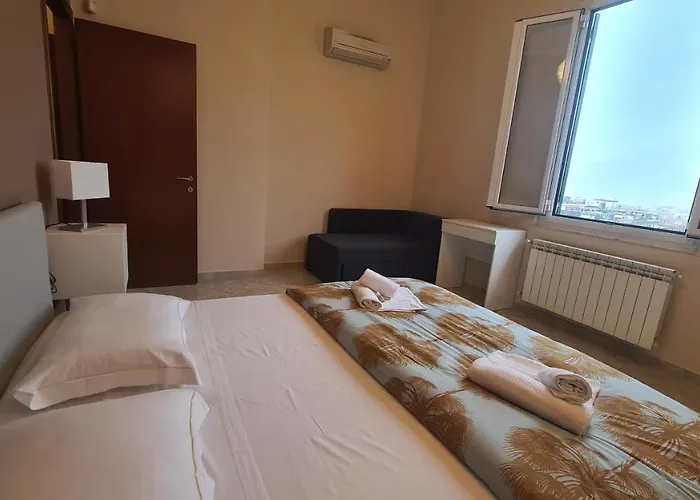 Carso 6 - Homy 5 Terre Apartment *